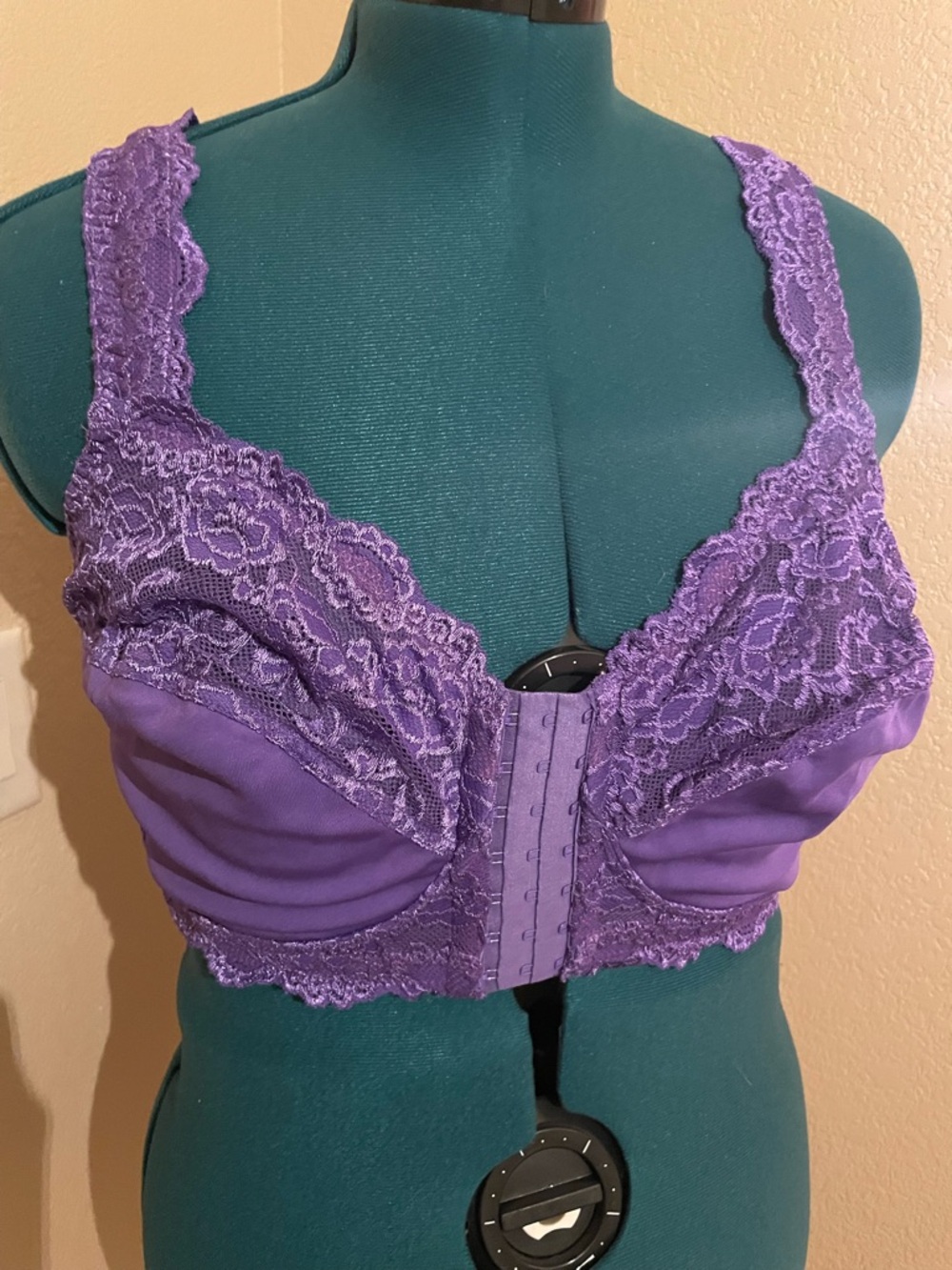 Lace Front-Closure Bralette in Purple